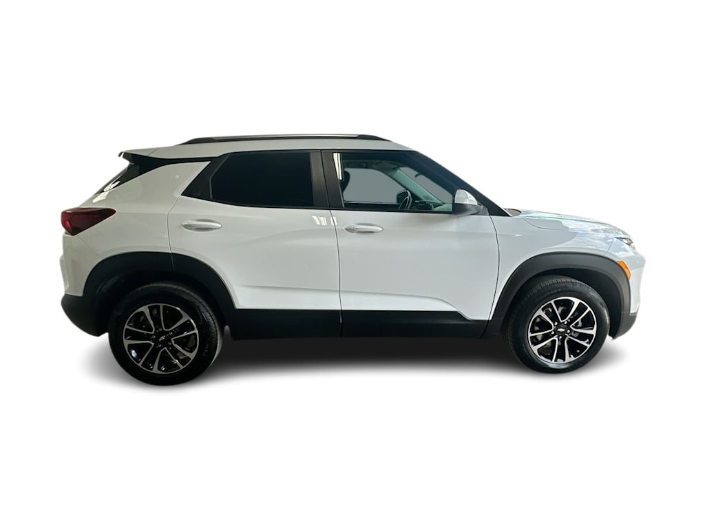 Thumbnail: 2025 Chevrolet TrailBlazer - 23
