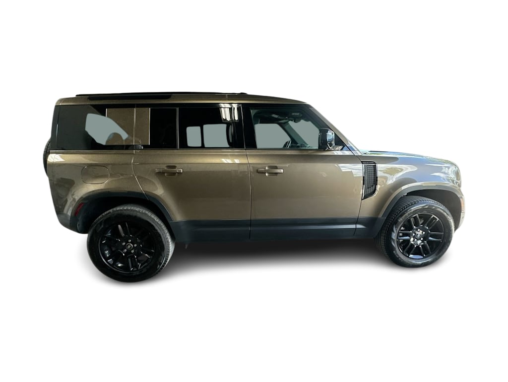 Thumbnail: 2025 Land Rover Defender - 21