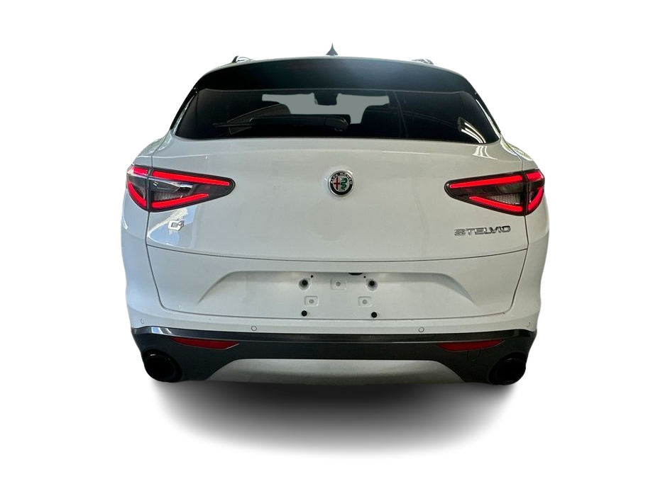 Thumbnail: 2024 Alfa Romeo Stelvio - 5