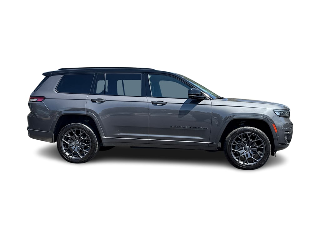 Thumbnail: 2023 Jeep Grand Cherokee L - 17