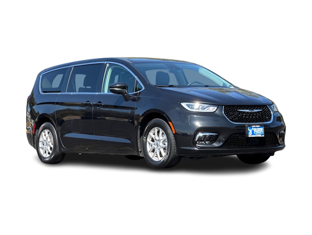 Thumbnail: 2023 Chrysler Pacifica - 19