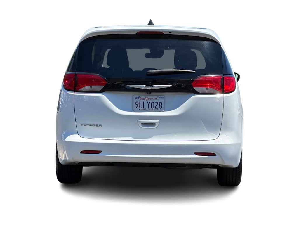 Thumbnail: 2023 Chrysler Voyager - 5