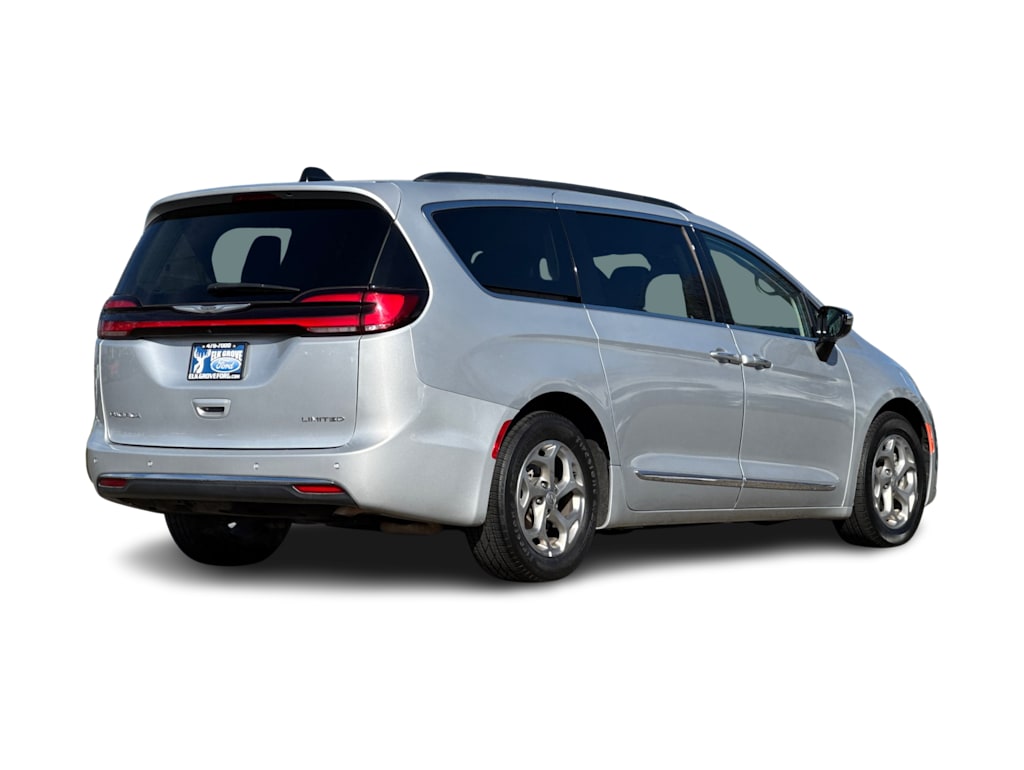 2023 Chrysler Pacifica Limited 17