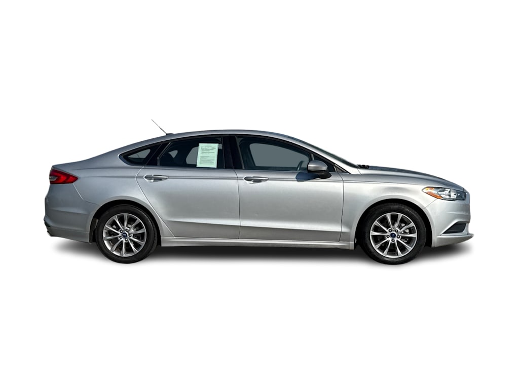 Thumbnail: 2017 Ford Fusion - 19