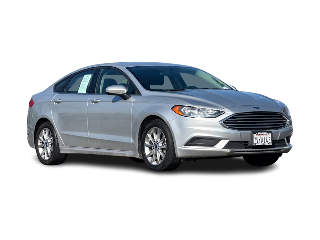 Thumbnail: 2017 Ford Fusion - 20