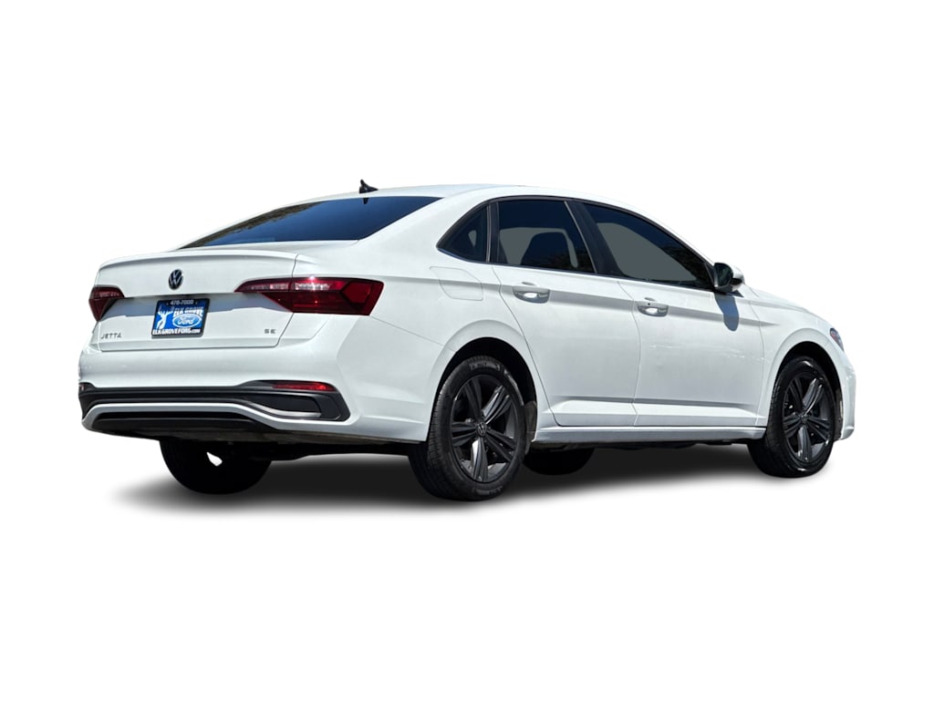 Thumbnail: 2024 Volkswagen Jetta - 17
