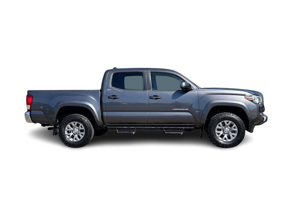 2016 Toyota Tacoma SR5 19