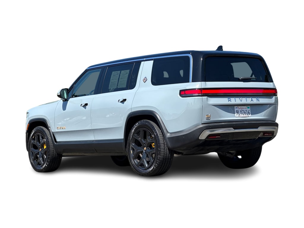 Thumbnail: 2024 Rivian R1S - 4