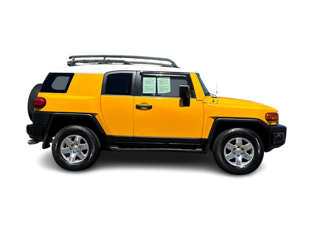 Thumbnail: 2007 Toyota FJ Cruiser - 17