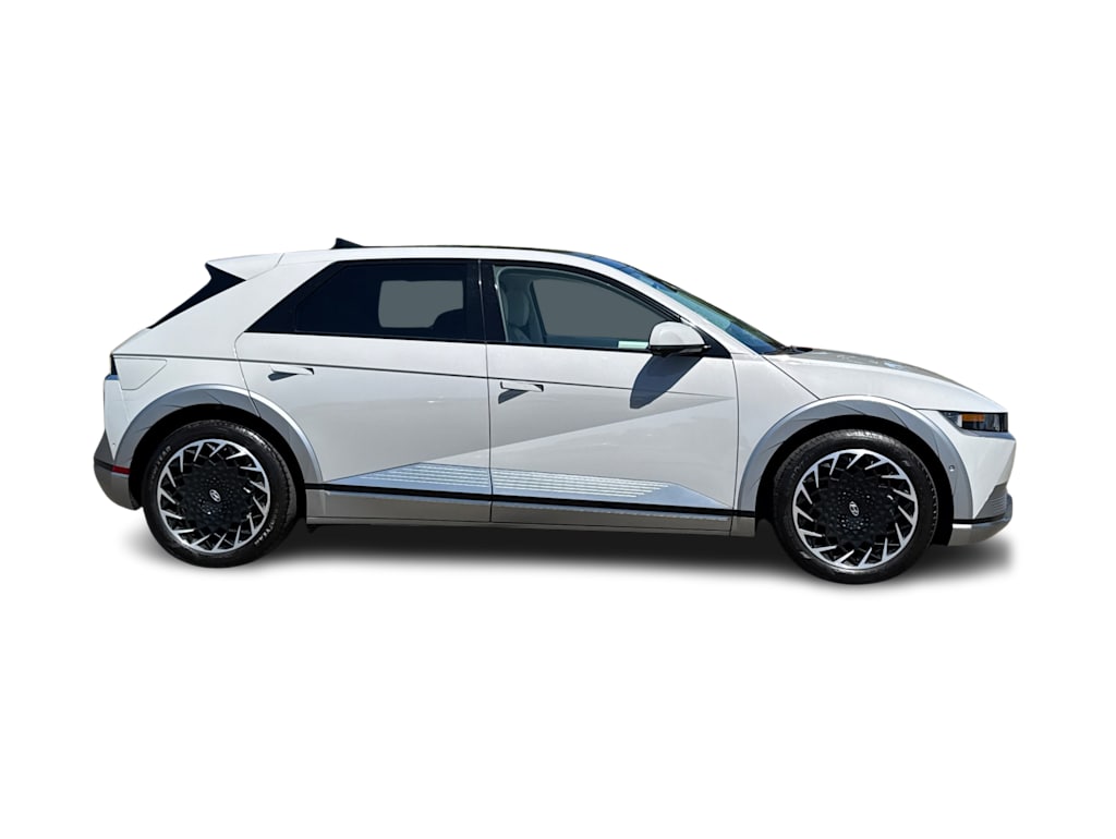 Thumbnail: 2023 Hyundai Ioniq 5 - 17