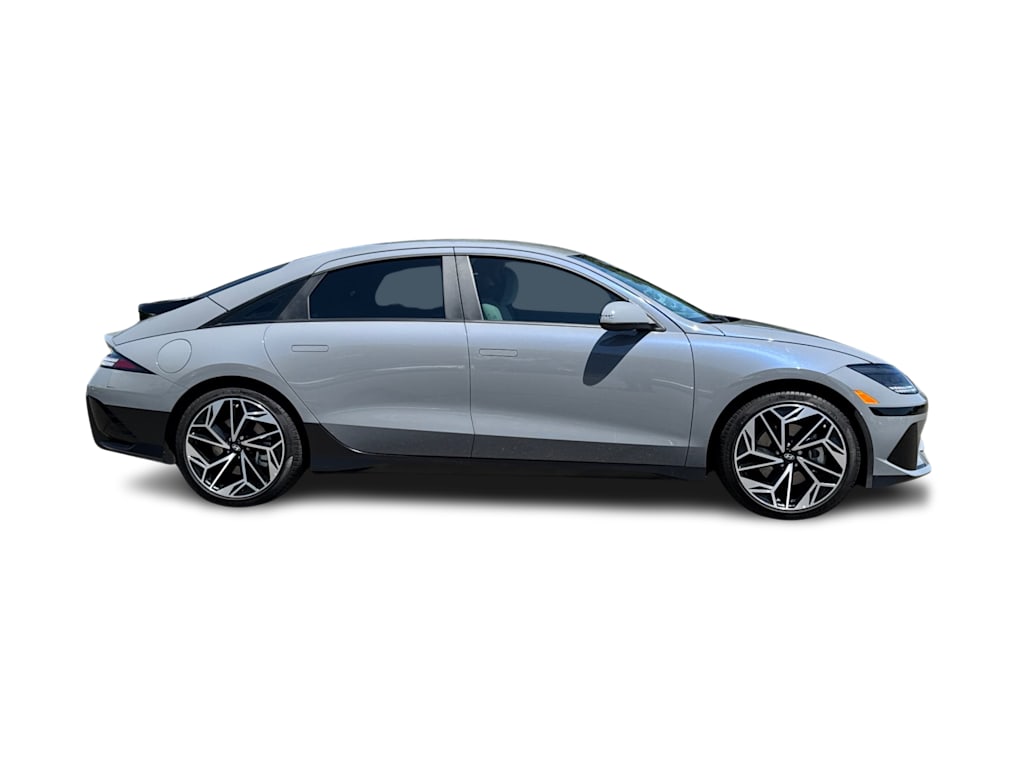 Thumbnail: 2023 Hyundai Ioniq 6 - 17