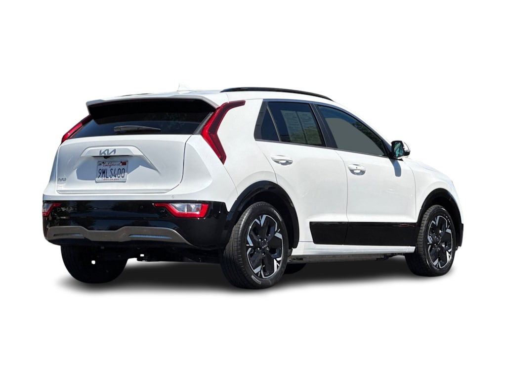 Thumbnail: 2024 Kia Niro - 17