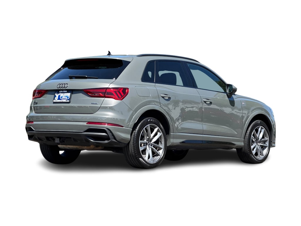 Thumbnail: 2023 Audi Q3 - 19