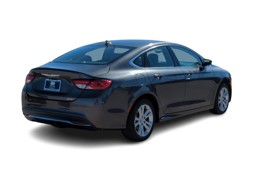 2017 Chrysler 200 Limited 22