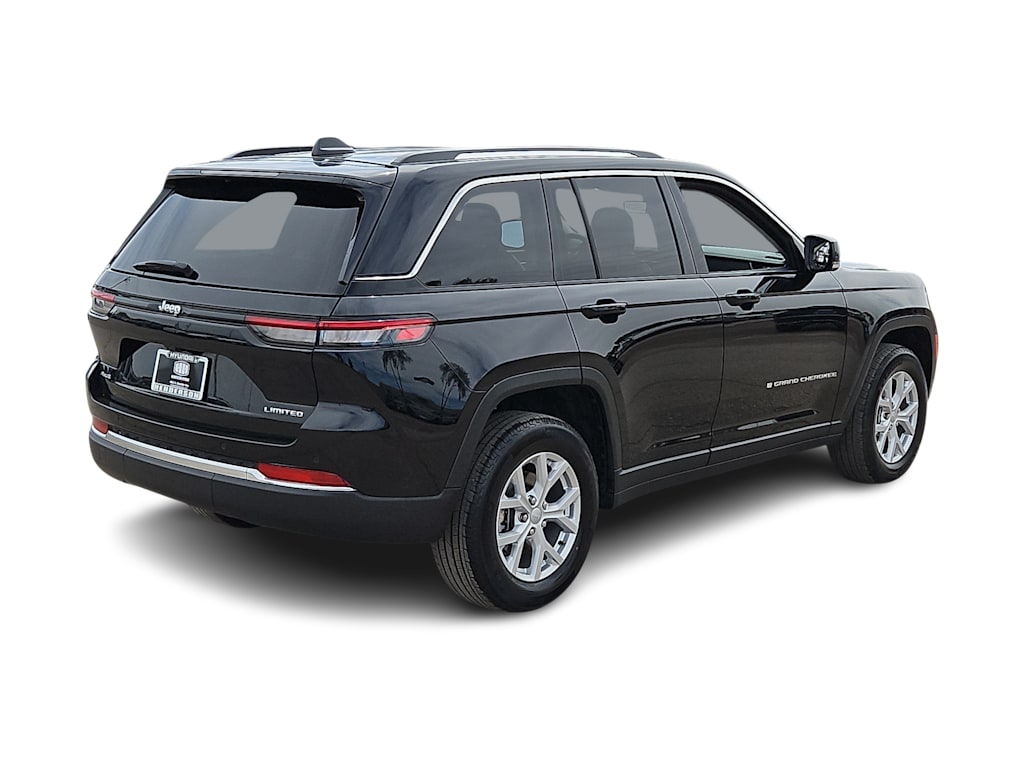 Thumbnail: 2023 Jeep Grand Cherokee - 22