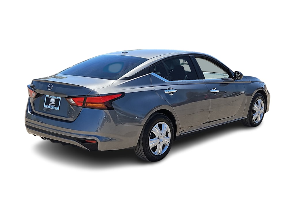 Thumbnail: 2025 Nissan Altima - 23