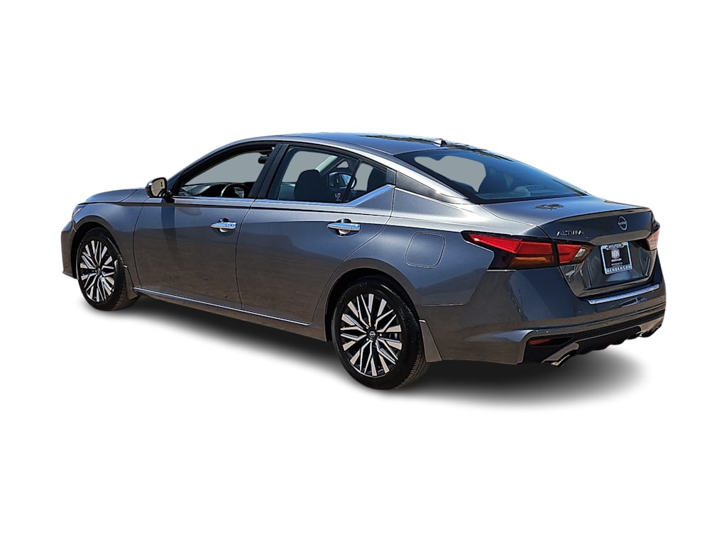 Thumbnail: 2023 Nissan Altima - 4