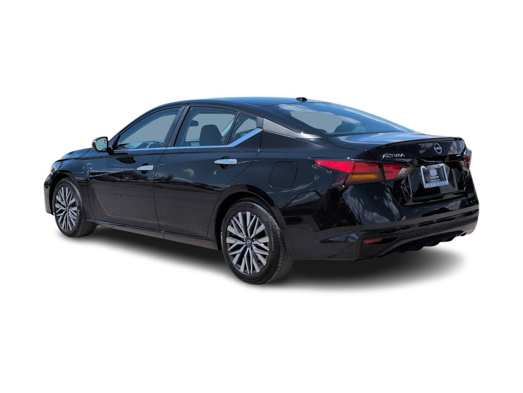 Thumbnail: 2025 Nissan Altima - 4