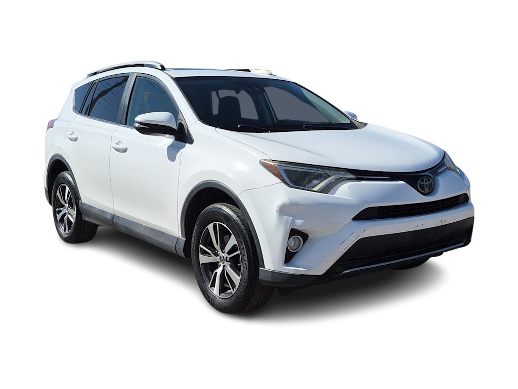 Thumbnail: 2017 Toyota RAV4 - 21