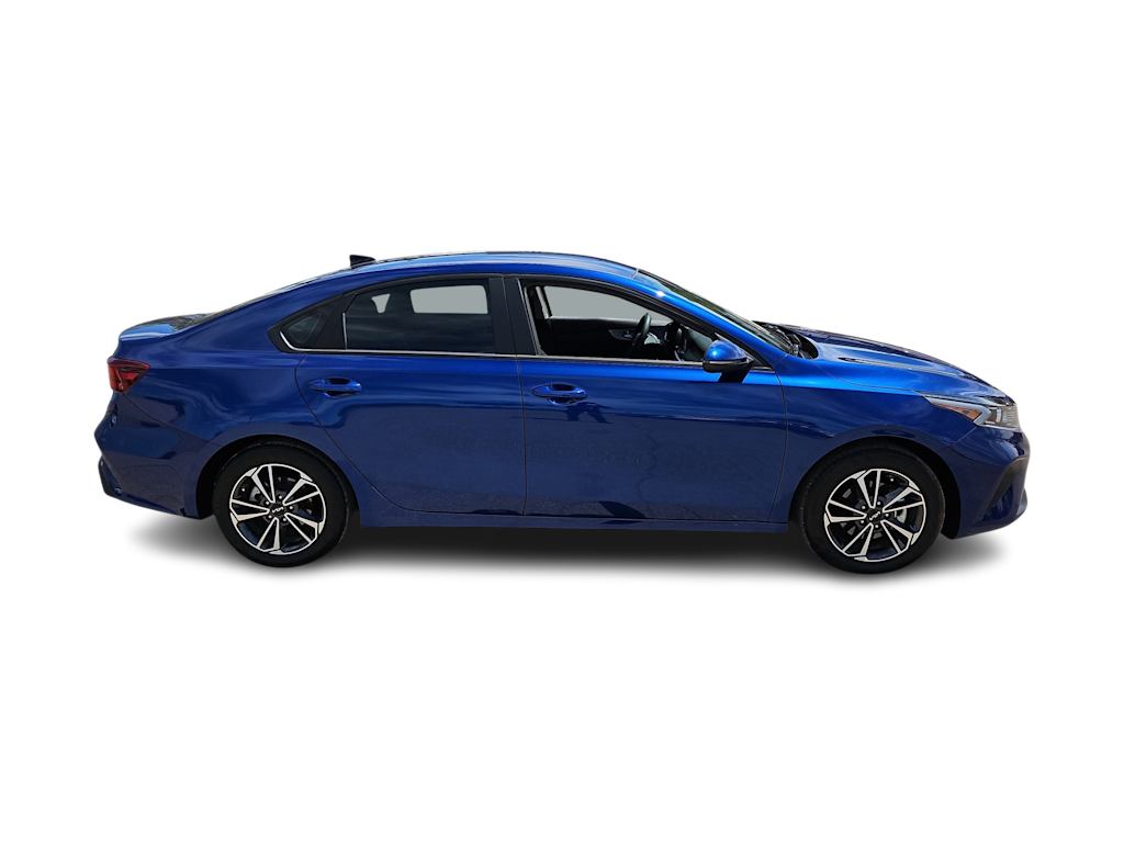 Thumbnail: 2024 Kia Forte - 23