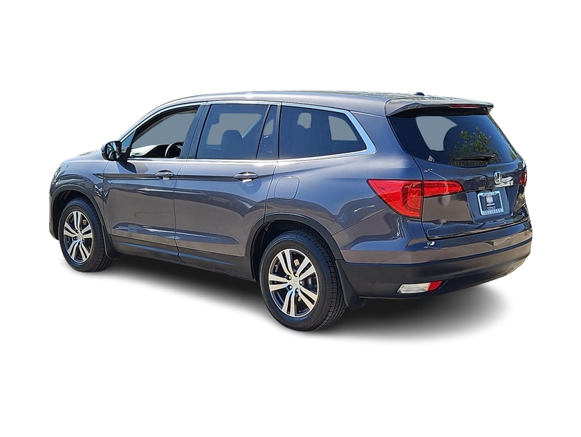 Thumbnail: 2017 Honda Pilot - 4