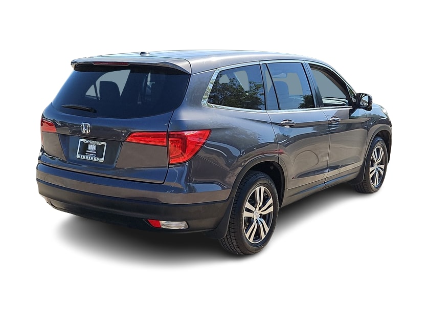 Thumbnail: 2017 Honda Pilot - 23
