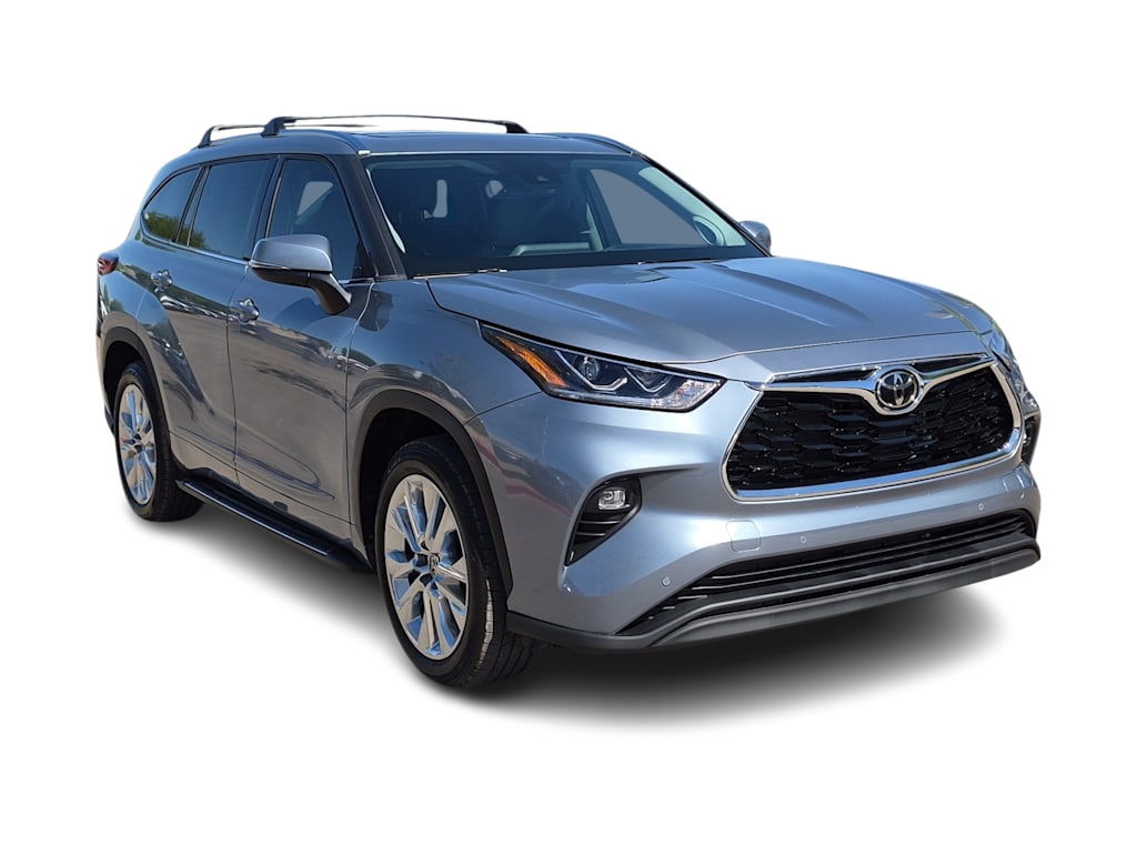 Thumbnail: 2021 Toyota Highlander - 14