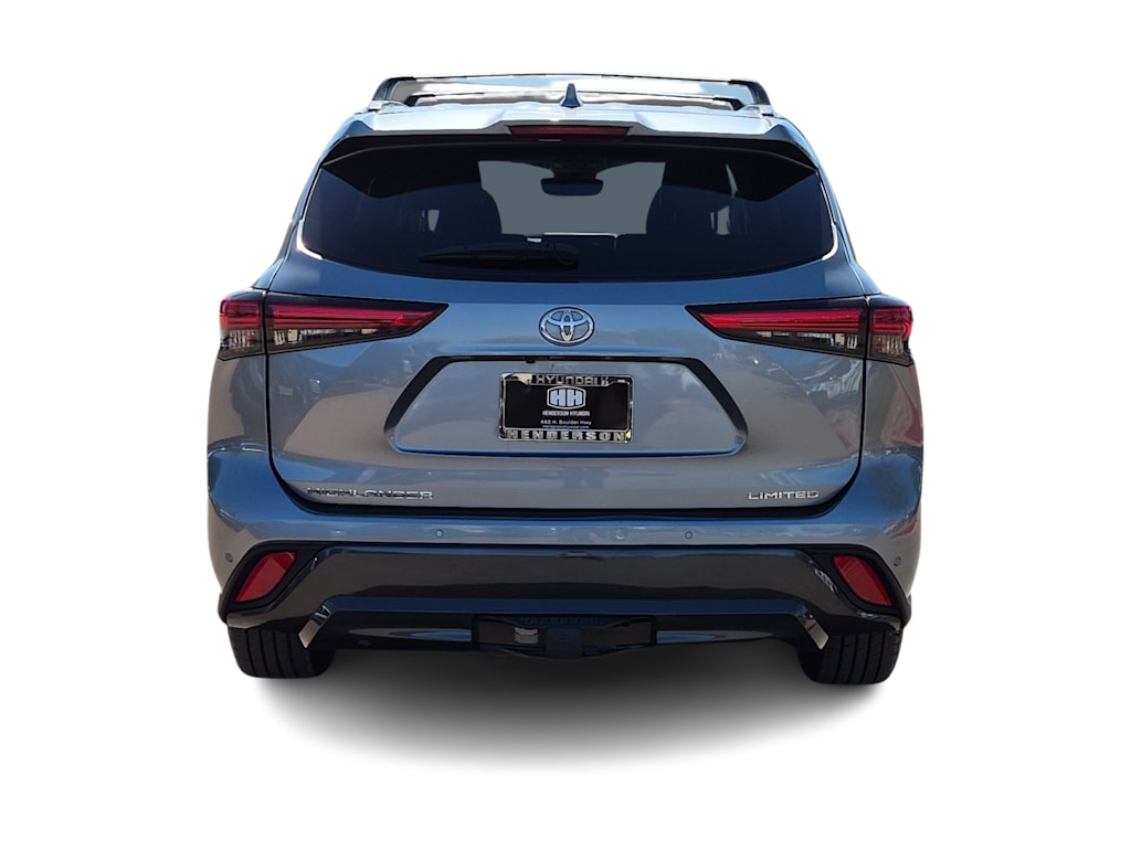 Thumbnail: 2021 Toyota Highlander - 3
