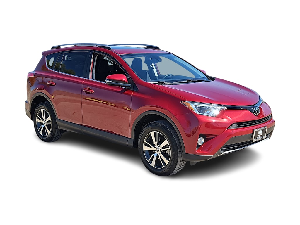 Thumbnail: 2018 Toyota RAV4 - 21