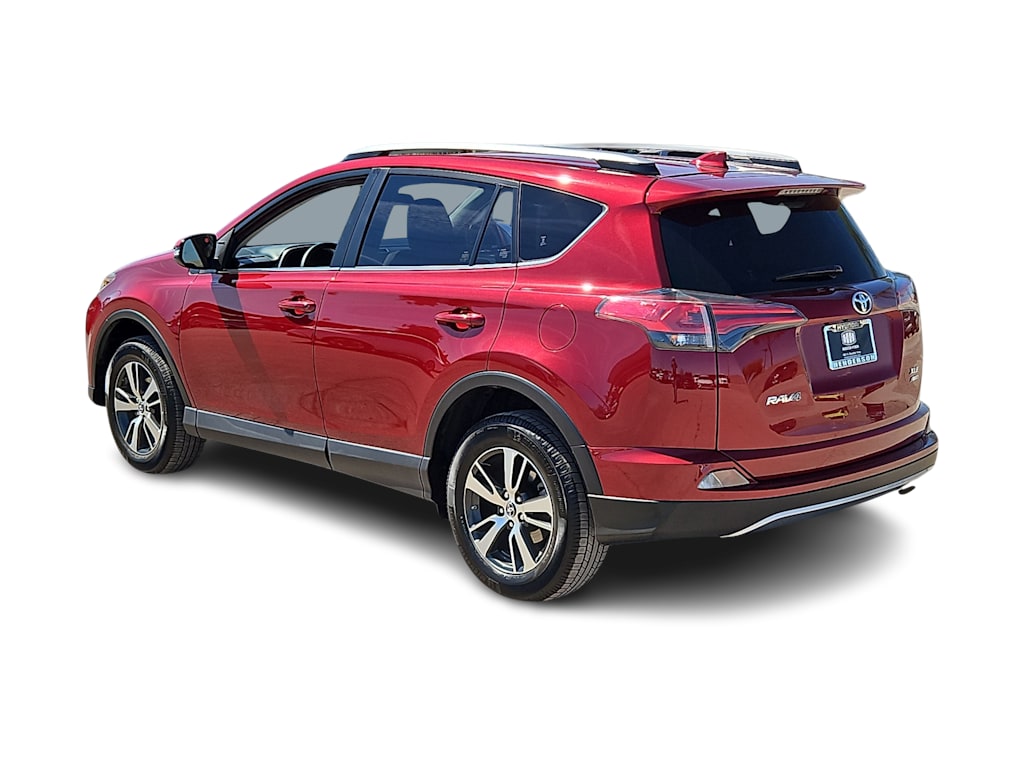 Thumbnail: 2018 Toyota RAV4 - 4