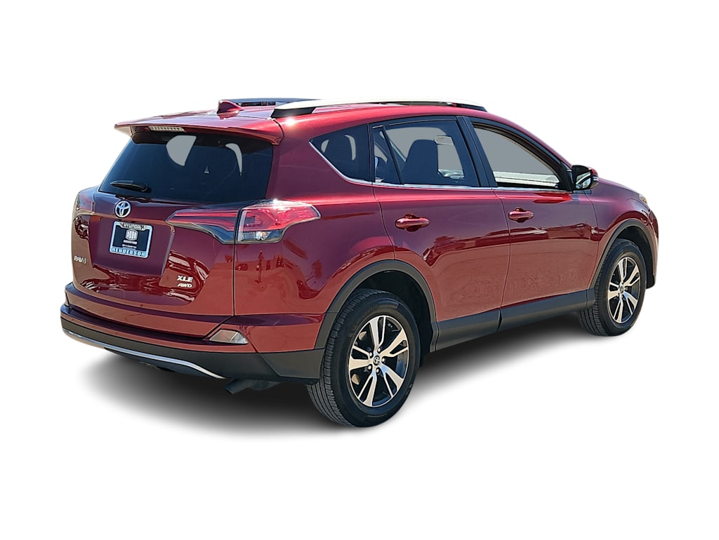 Thumbnail: 2018 Toyota RAV4 - 23