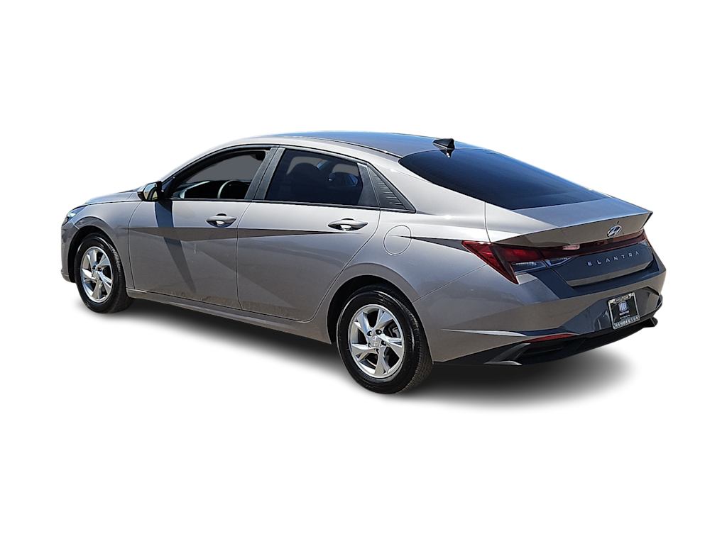 Thumbnail: 2023 Hyundai Elantra - 4