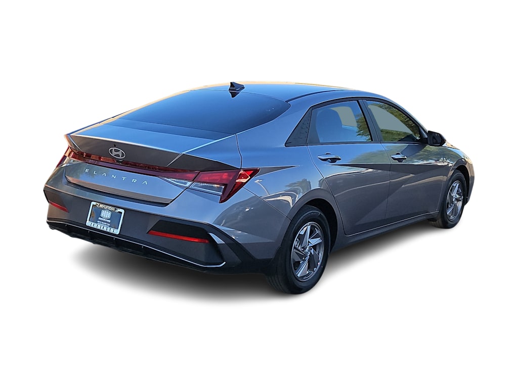 Thumbnail: 2025 Hyundai Elantra - 20
