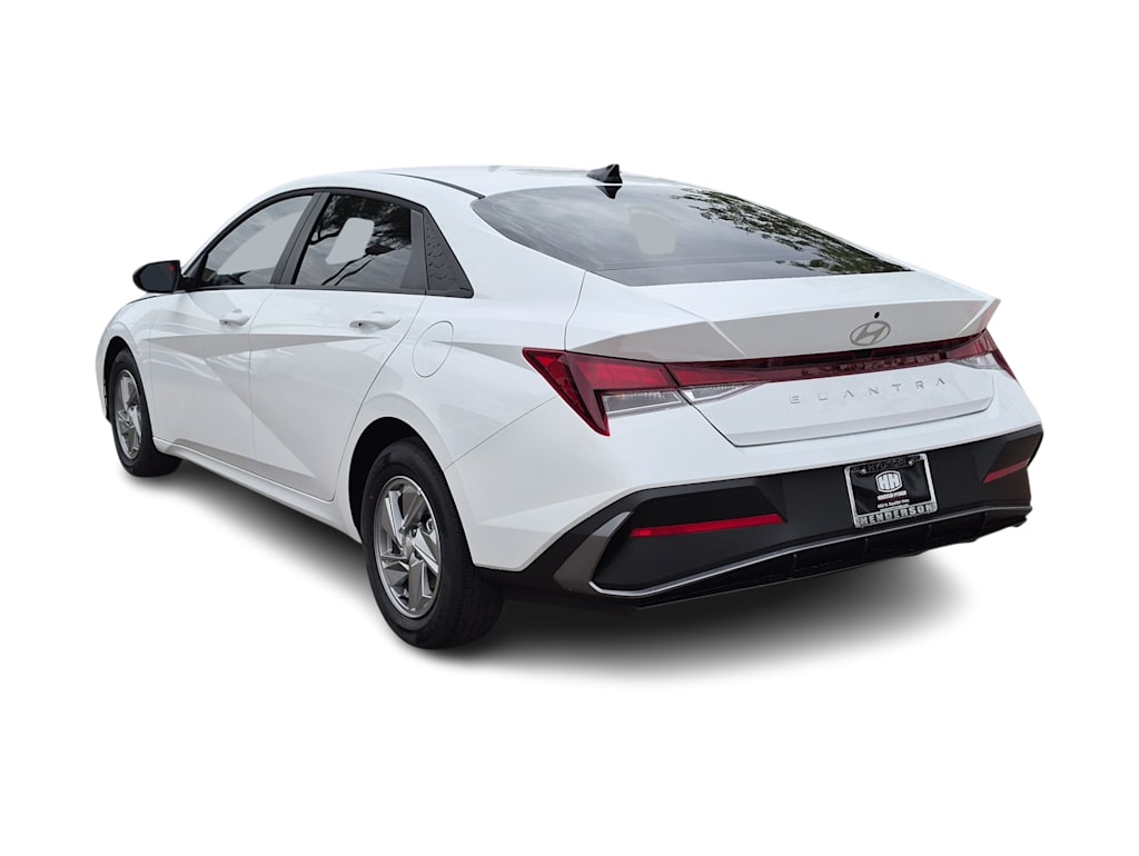 Thumbnail: 2026 Hyundai Elantra - 3