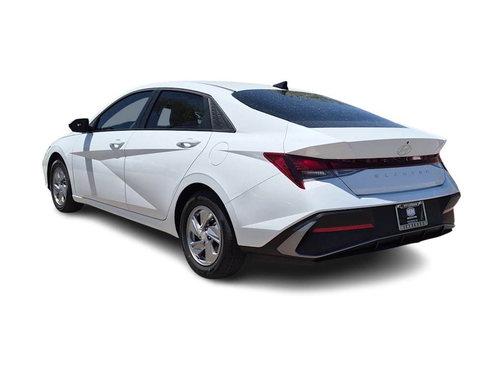 Thumbnail: 2026 Hyundai Elantra - 4