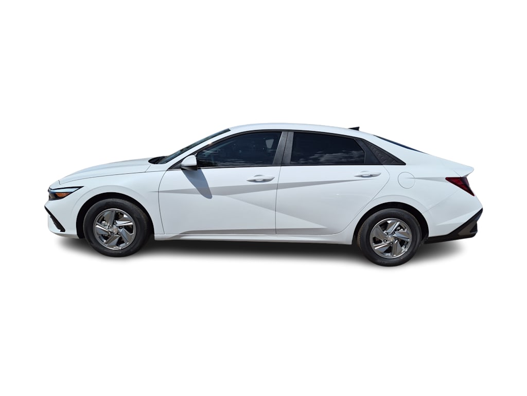 Thumbnail: 2026 Hyundai Elantra - 3