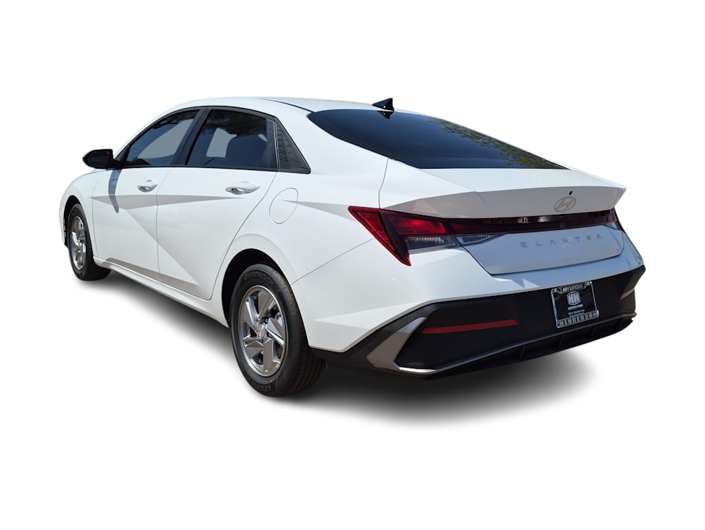 Thumbnail: 2026 Hyundai Elantra - 4