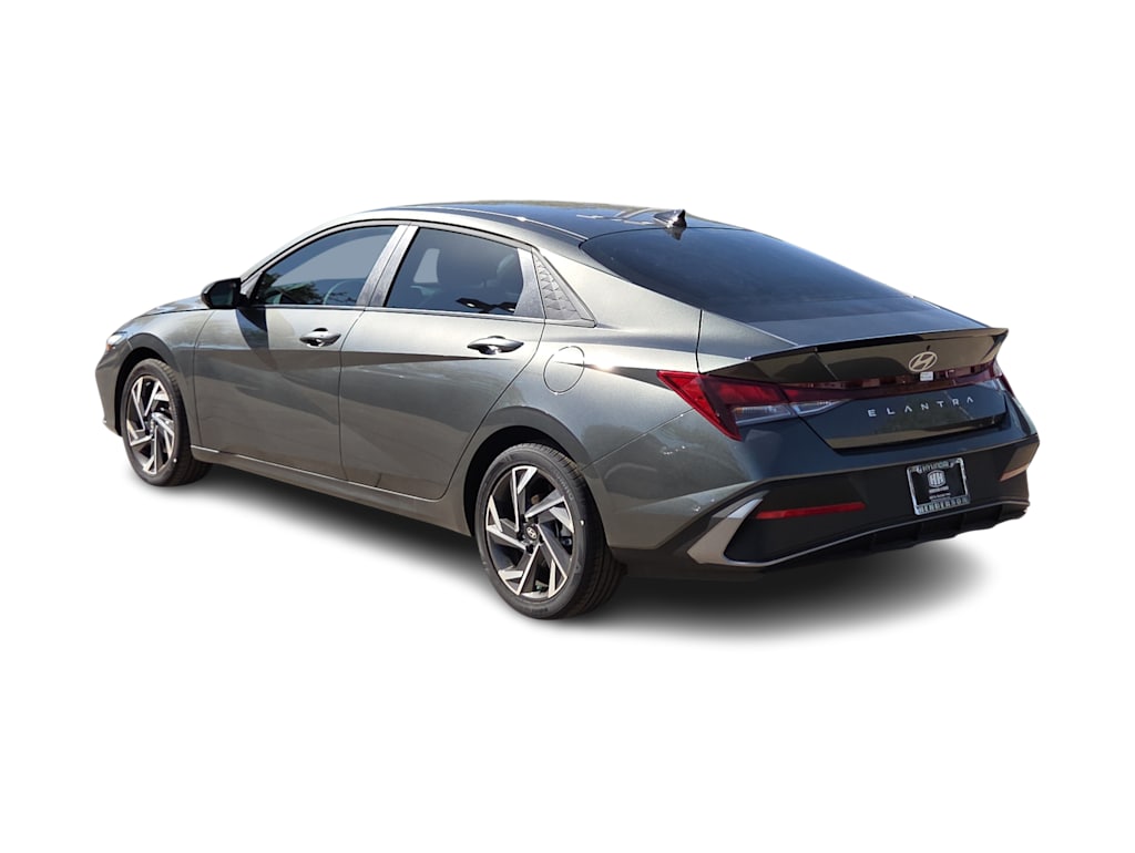 Thumbnail: 2025 Hyundai Elantra - 4