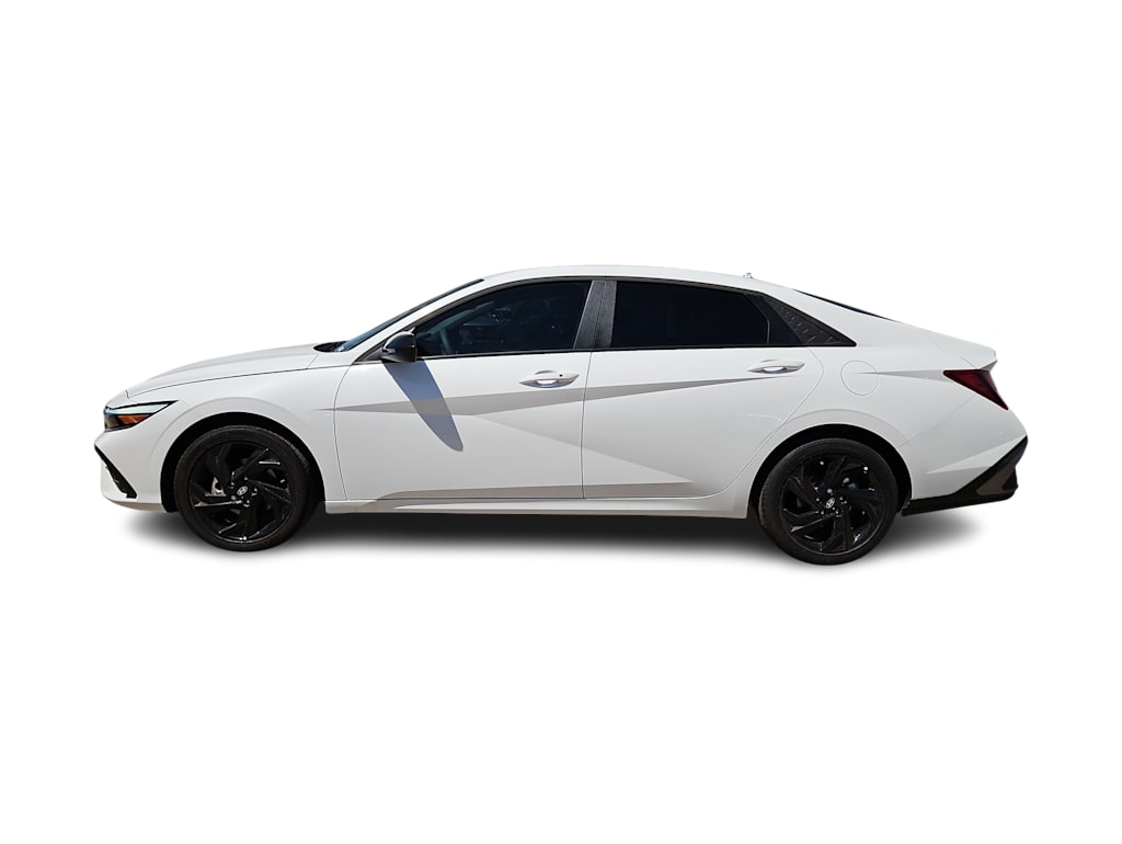 Thumbnail: 2026 Hyundai Elantra - 3