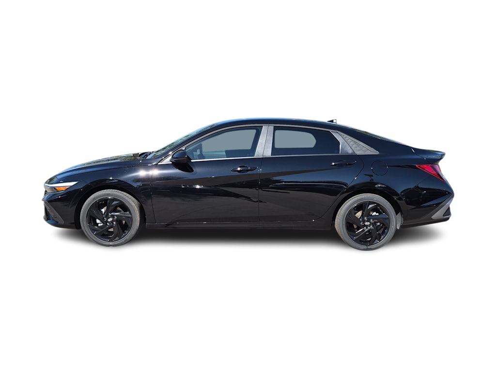 Thumbnail: 2026 Hyundai Elantra - 3