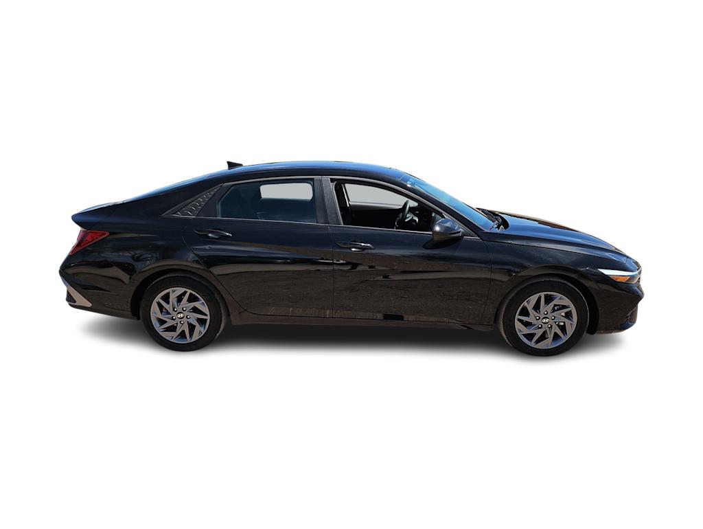 Thumbnail: 2024 Hyundai Elantra - 22