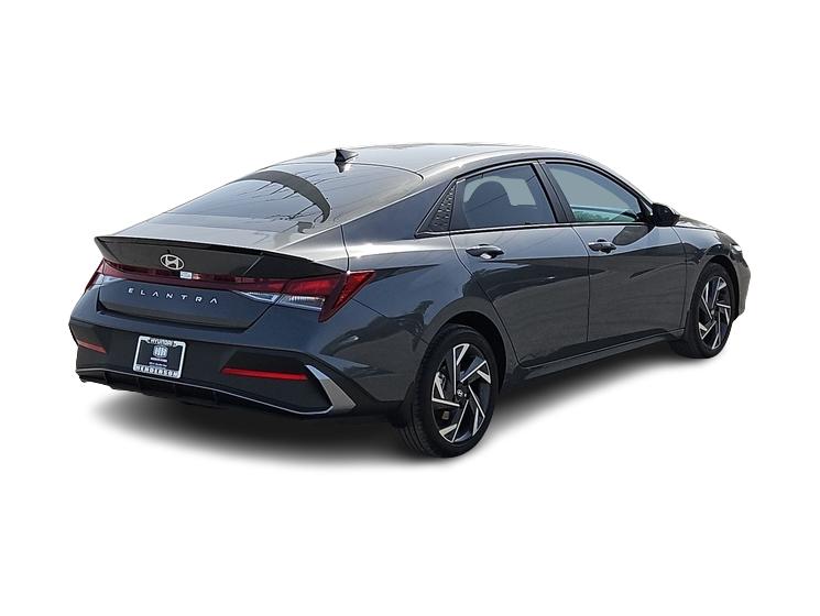 Thumbnail: 2025 Hyundai Elantra - 21