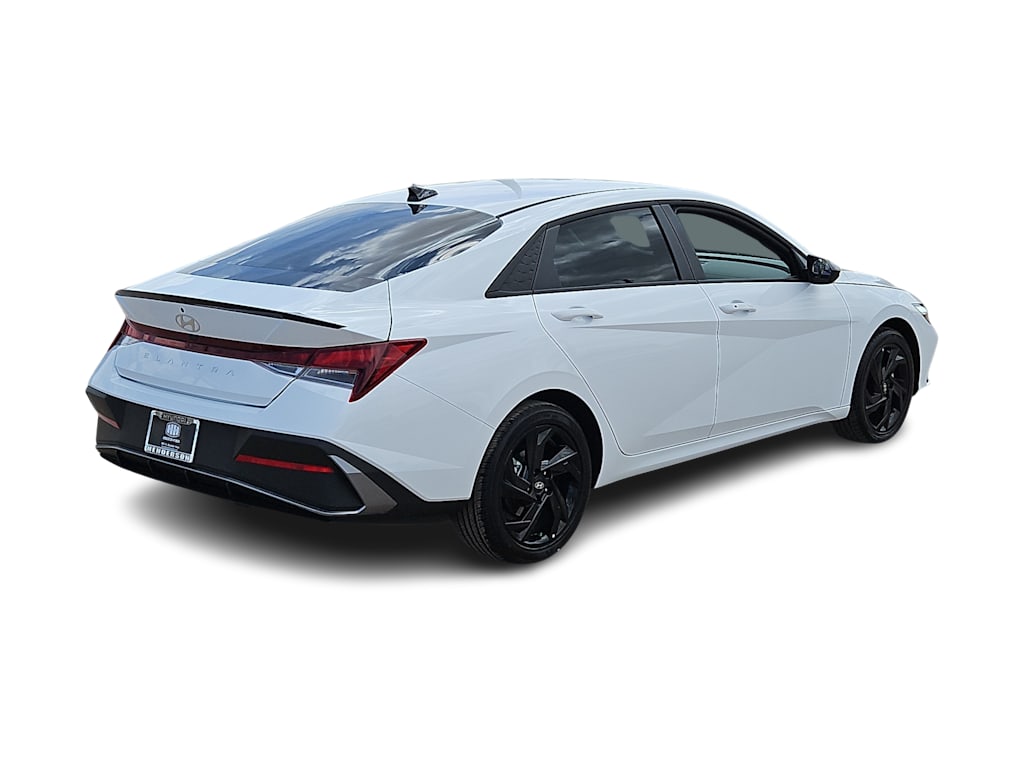Thumbnail: 2026 Hyundai Elantra - 22
