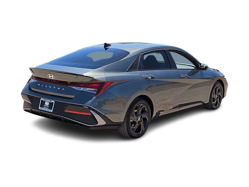 Thumbnail: 2026 Hyundai Elantra - 22