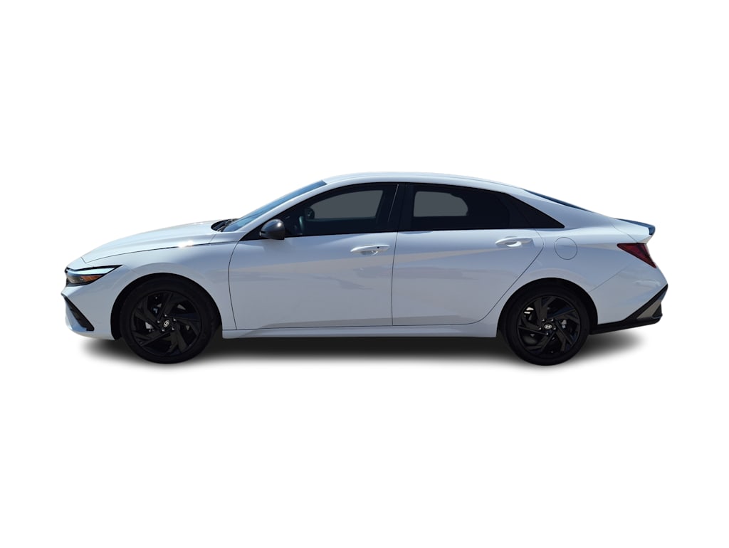 Thumbnail: 2026 Hyundai Elantra - 3