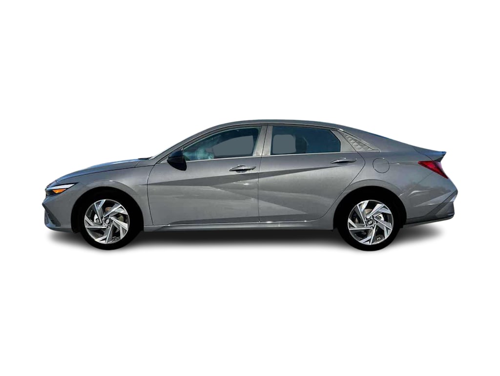 Thumbnail: 2025 Hyundai Elantra - 3