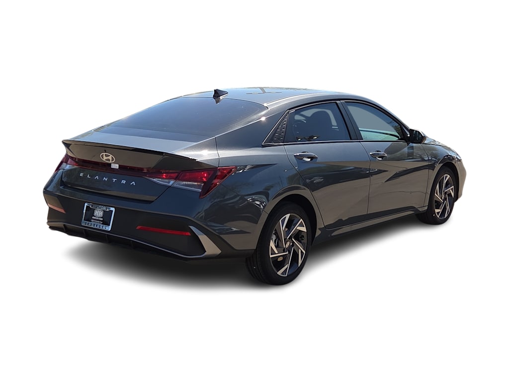 Thumbnail: 2025 Hyundai Elantra - 22