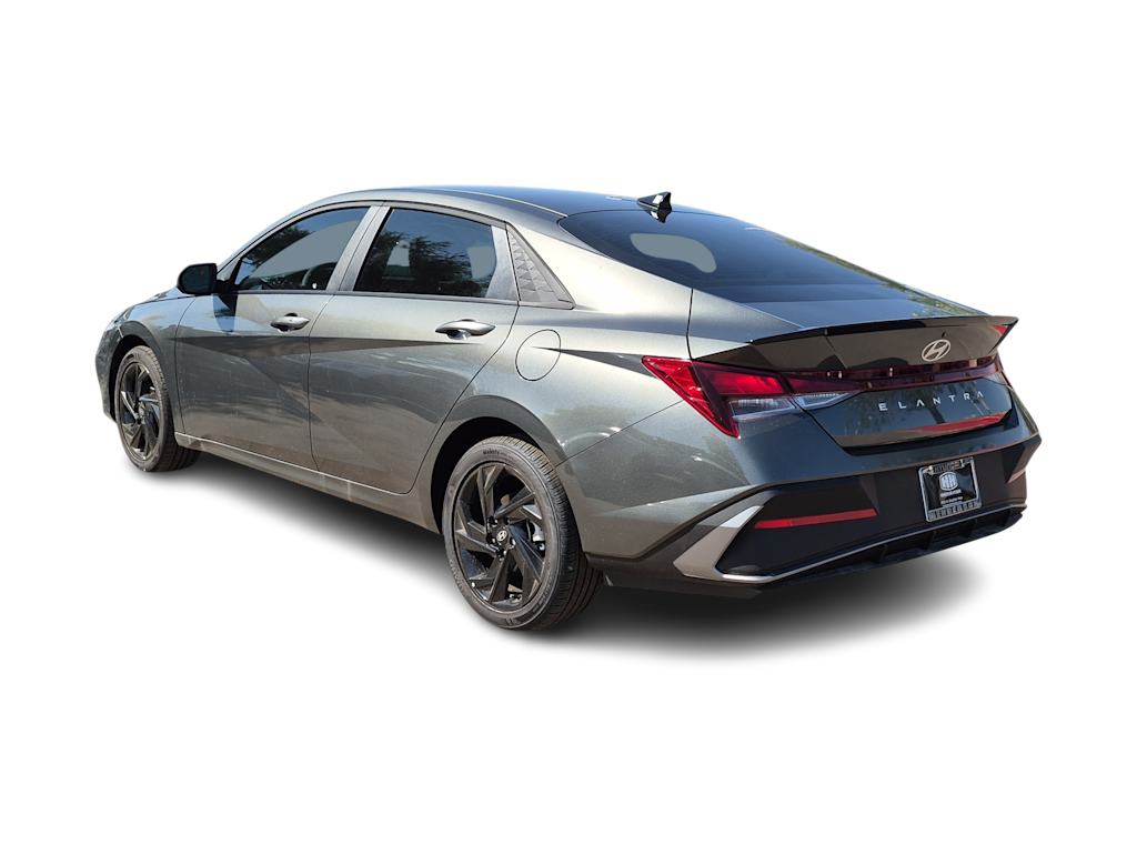 Thumbnail: 2026 Hyundai Elantra - 4