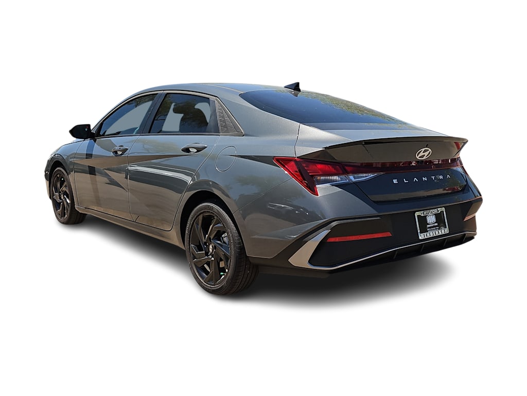 Thumbnail: 2026 Hyundai Elantra - 4