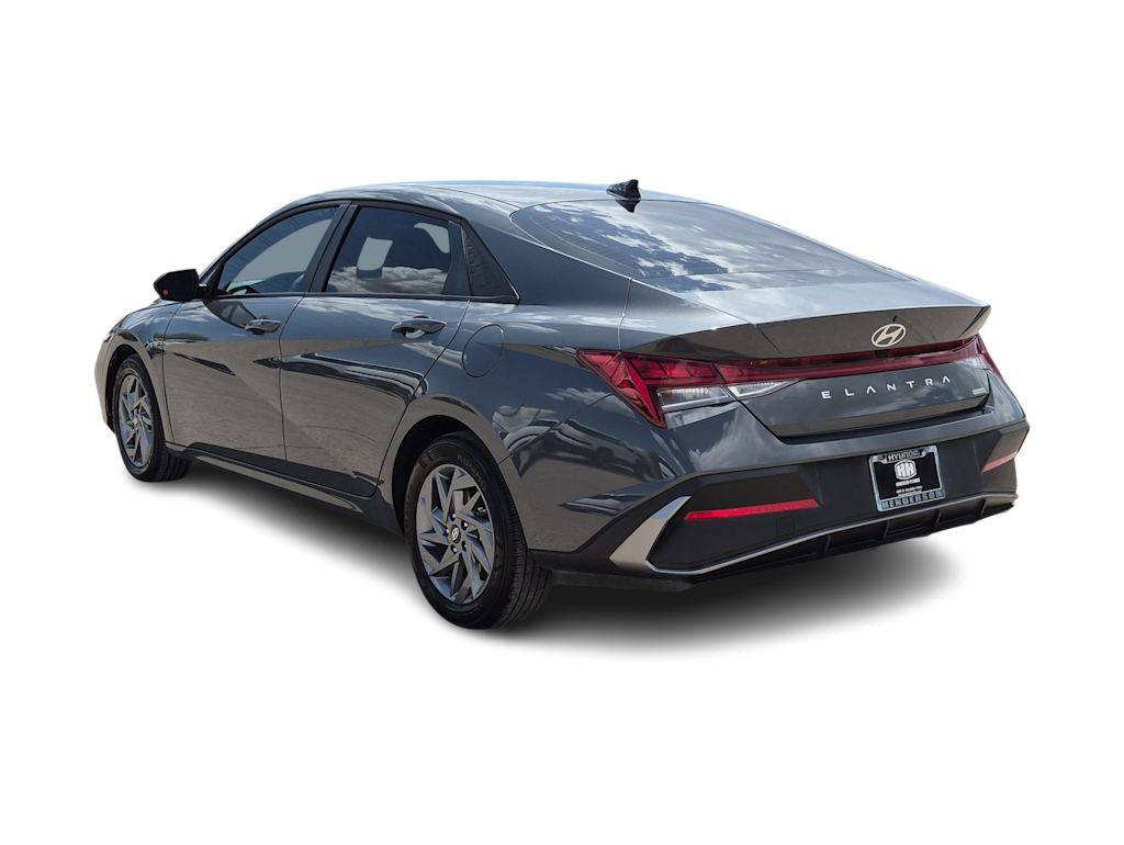 Thumbnail: 2025 Hyundai Elantra - 4